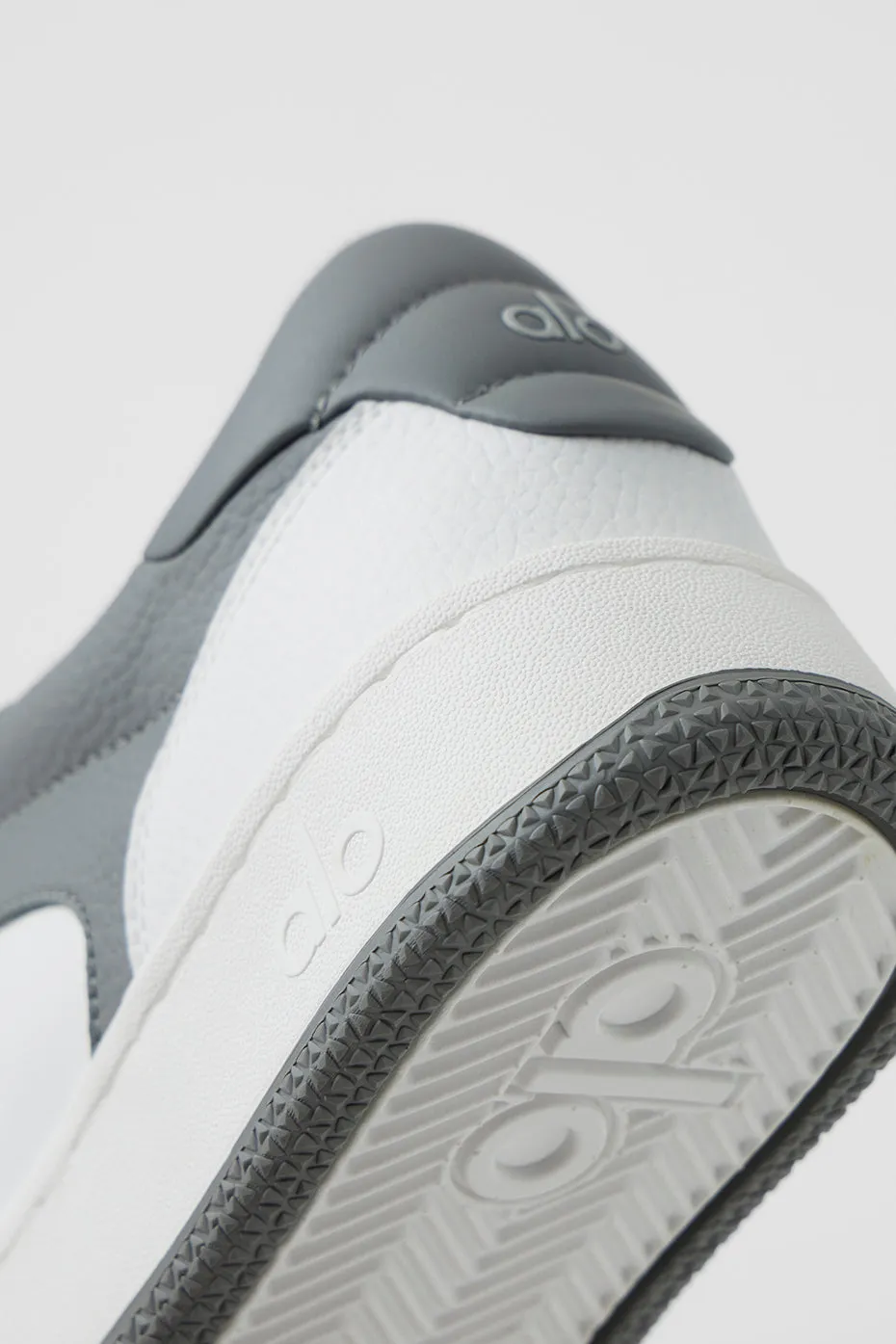 Alo Recovery Mode Sneaker - Grey/White