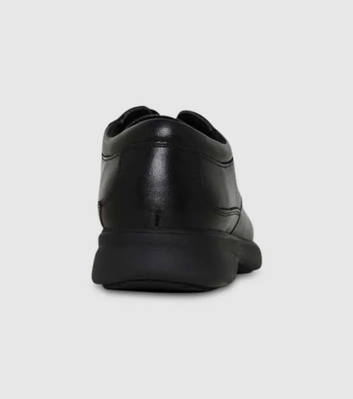 clarks master senior boys school shoes