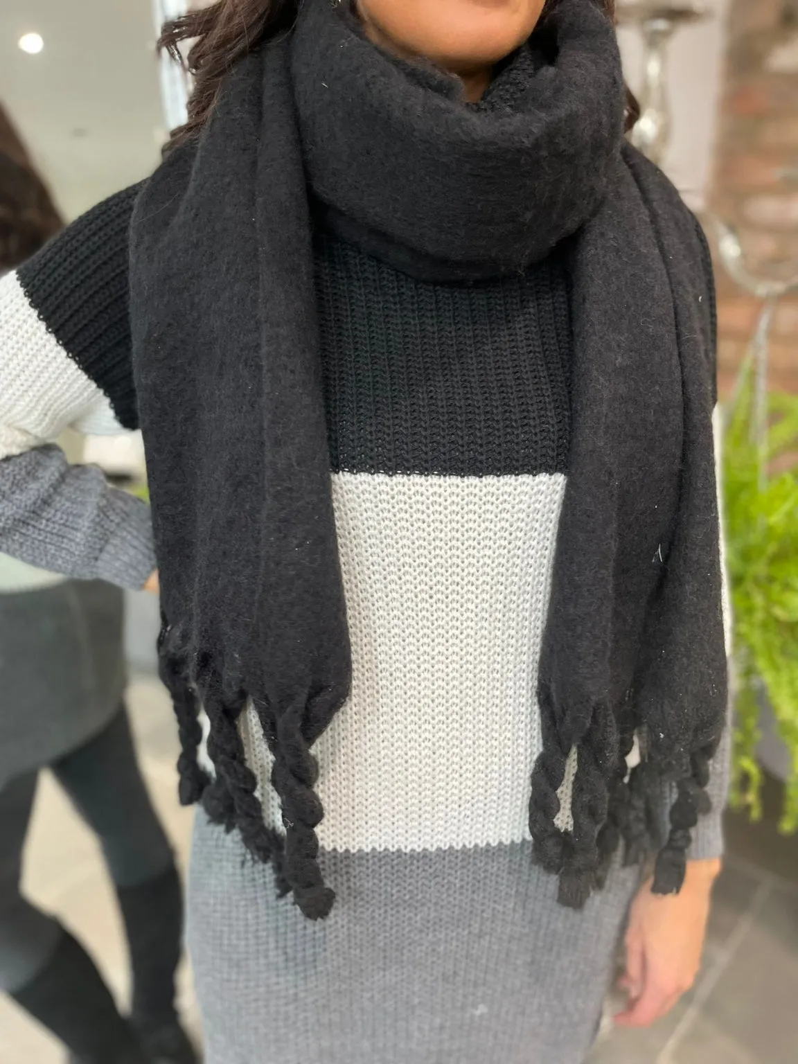 Cosy Twist Tassel Scarf