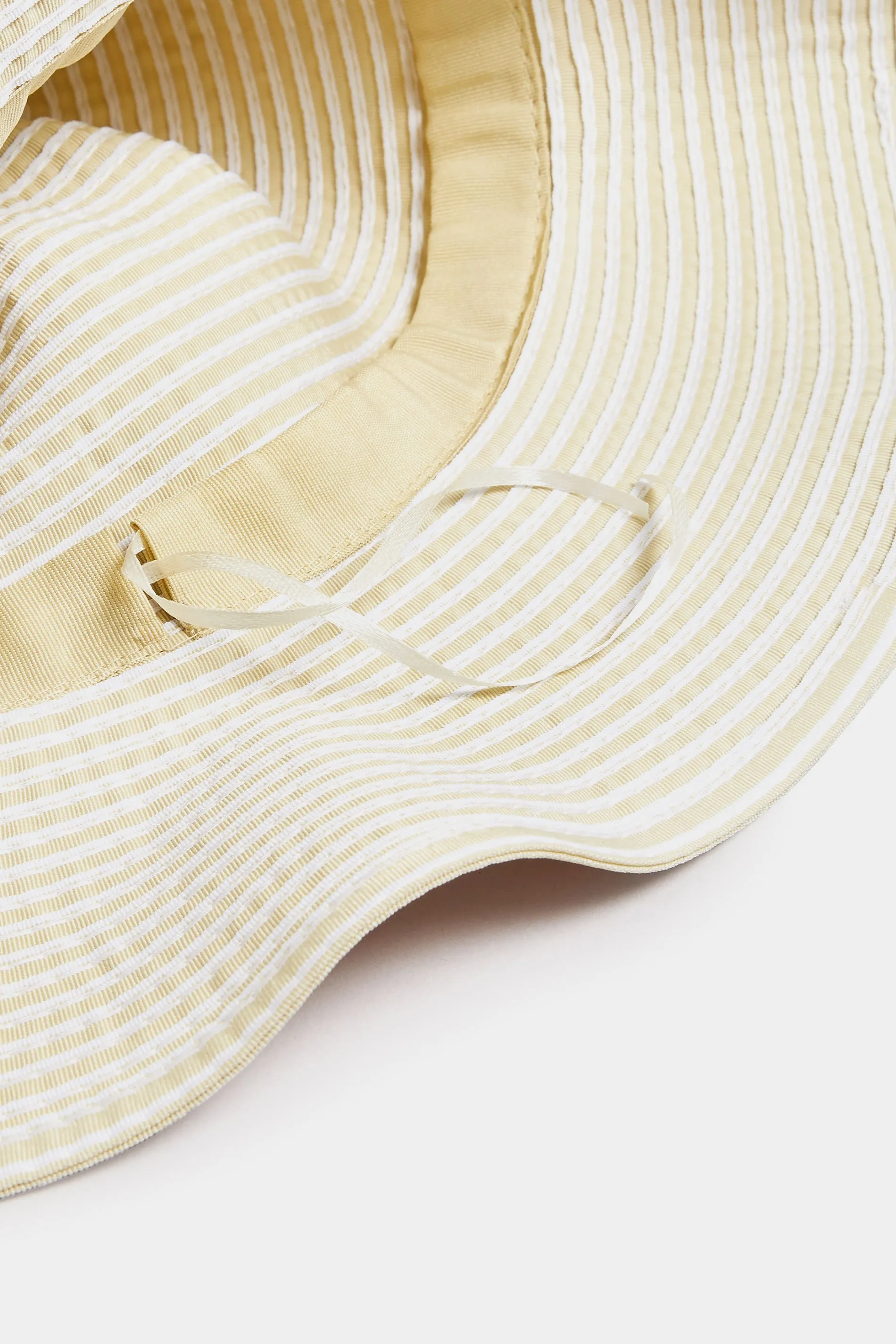 Cream Stitch Detail Bucket Hat