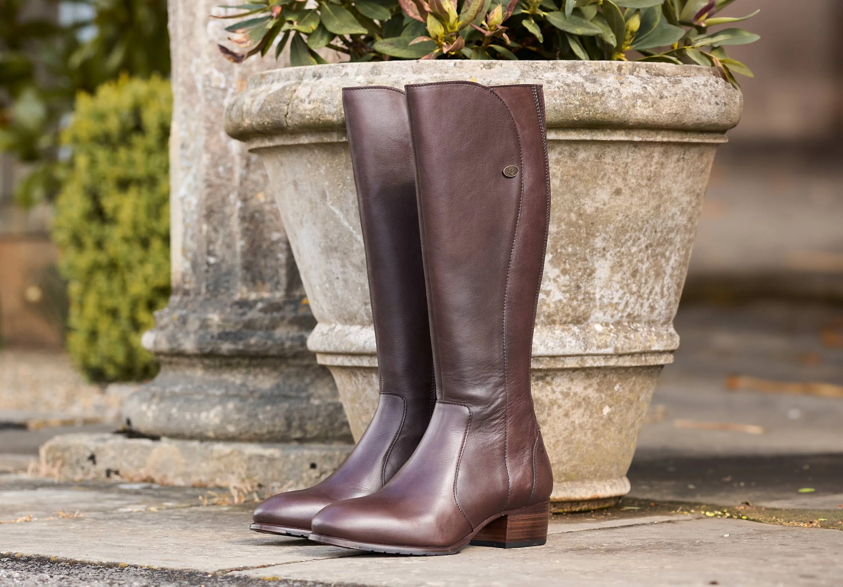 Downpatrick Knee High Boot - Old Rum