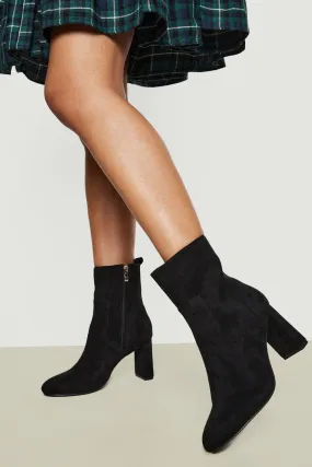 Flat Heel Round Toe Ankle Boot