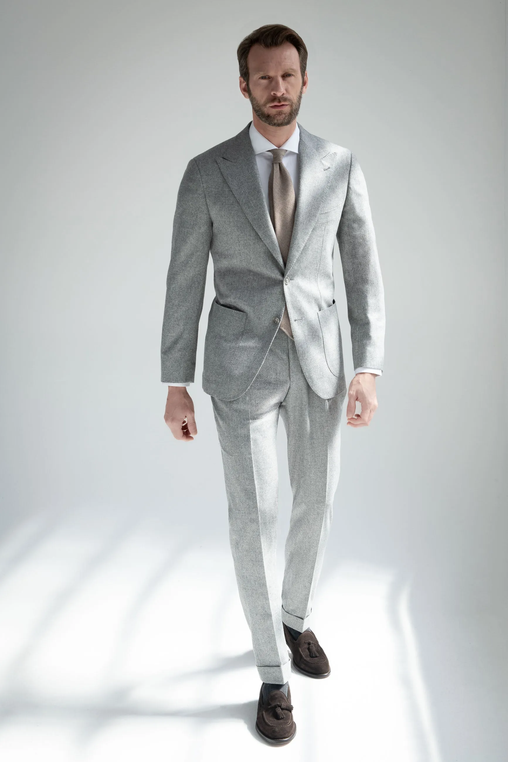 Grey Prince of Wales suit 