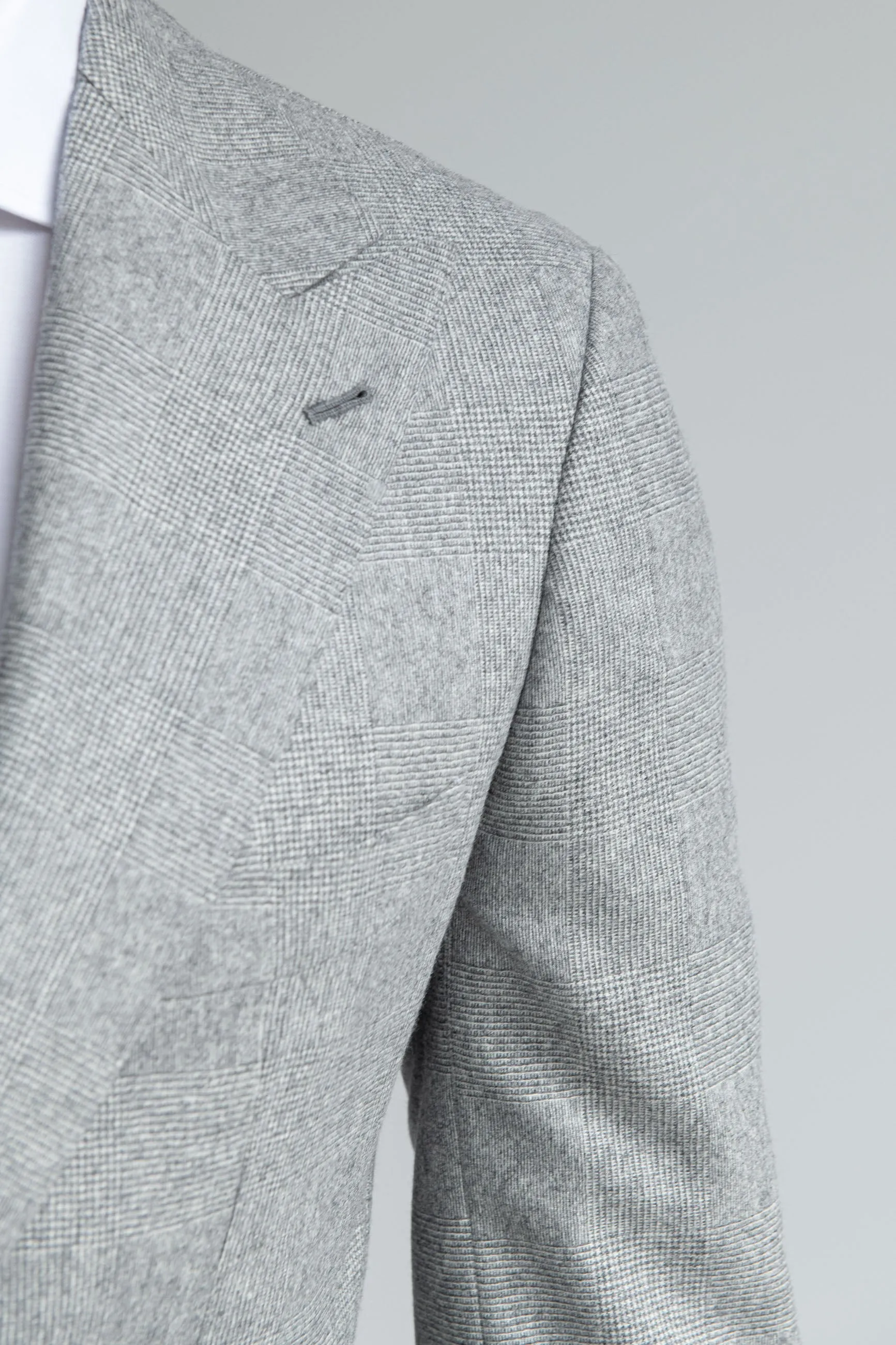 Grey Prince of Wales suit 