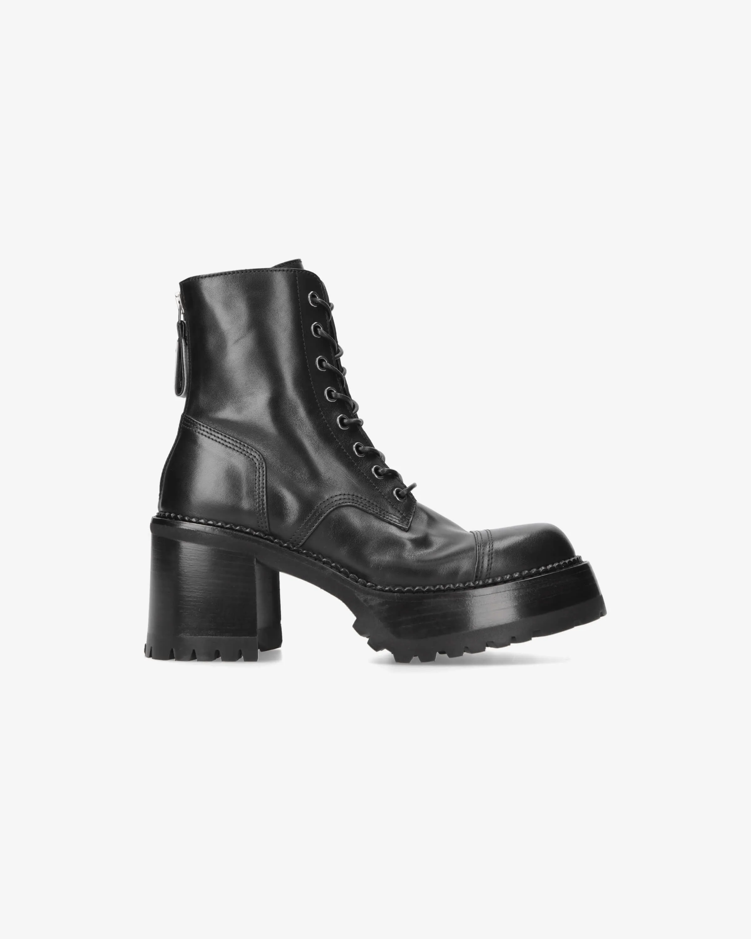 McQueen Calfskin Booties M4519LA Ankle Boot Gaucho Nero