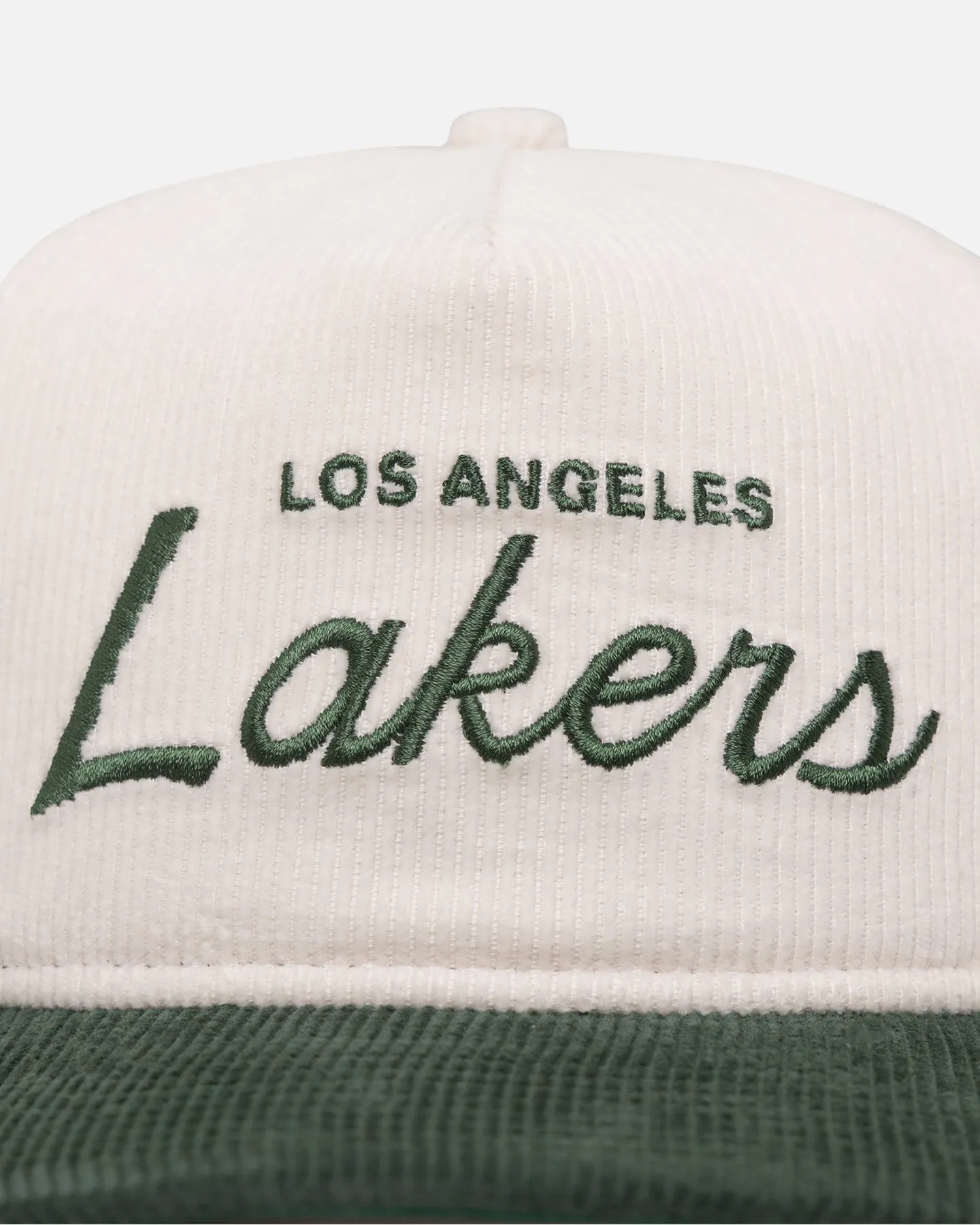 New Era Los Angeles Lakers 'Currency Corduroy' Golfer Pre-Curved Snapback Chrome White