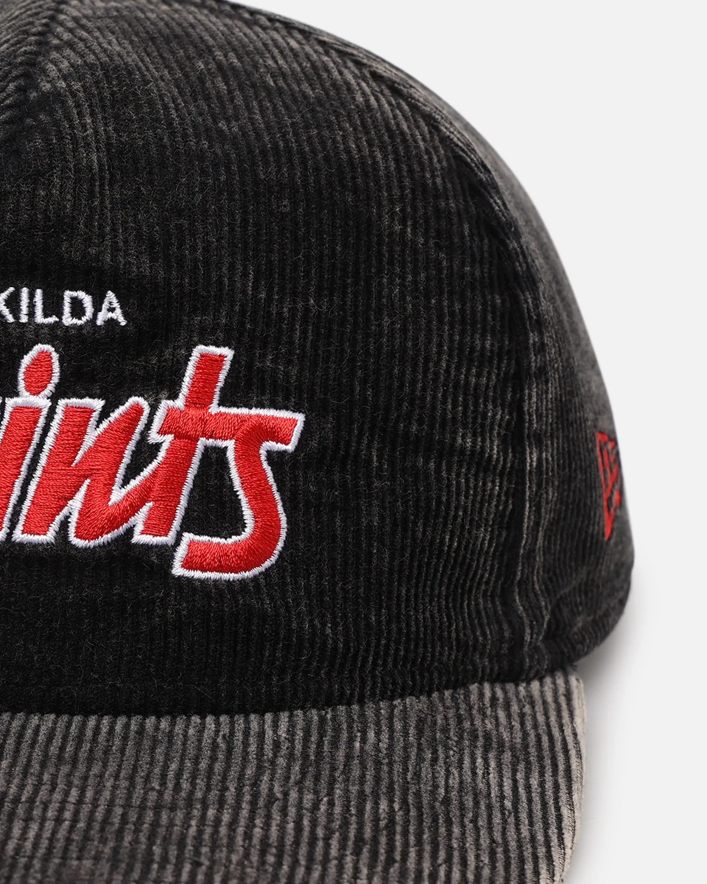 New Era Saint Kilda Saints 'Washed Corduroy' Pre-Curved Golfer Snapback Black/Kelly Green