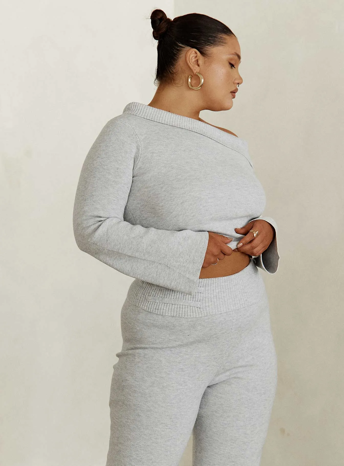 Sina Off The Shoulder Top Grey Curve