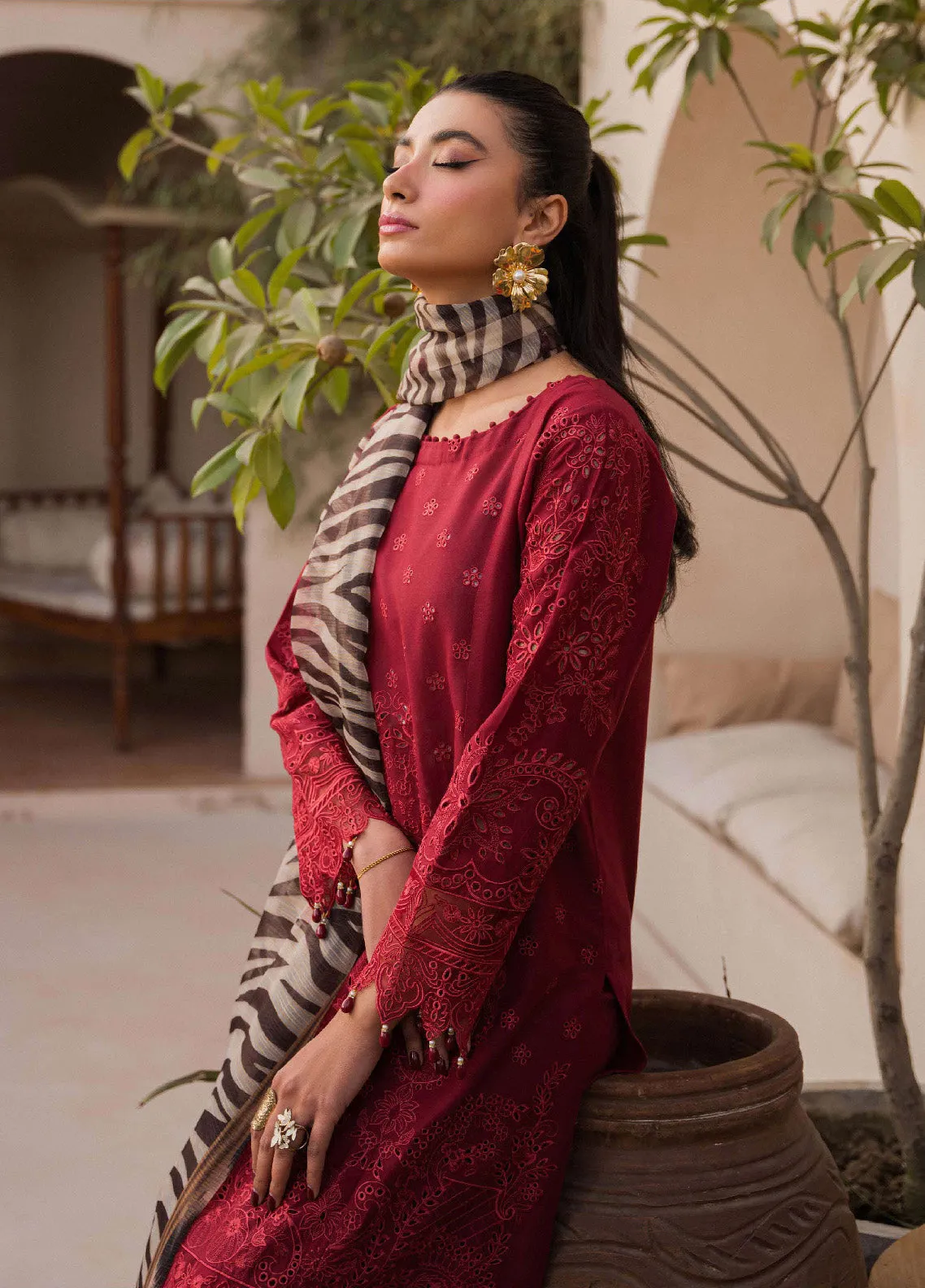 Symphony By Neeshay Embroidered Lawn Unstitched 3 Piece Suit - NE24SY CADENCE