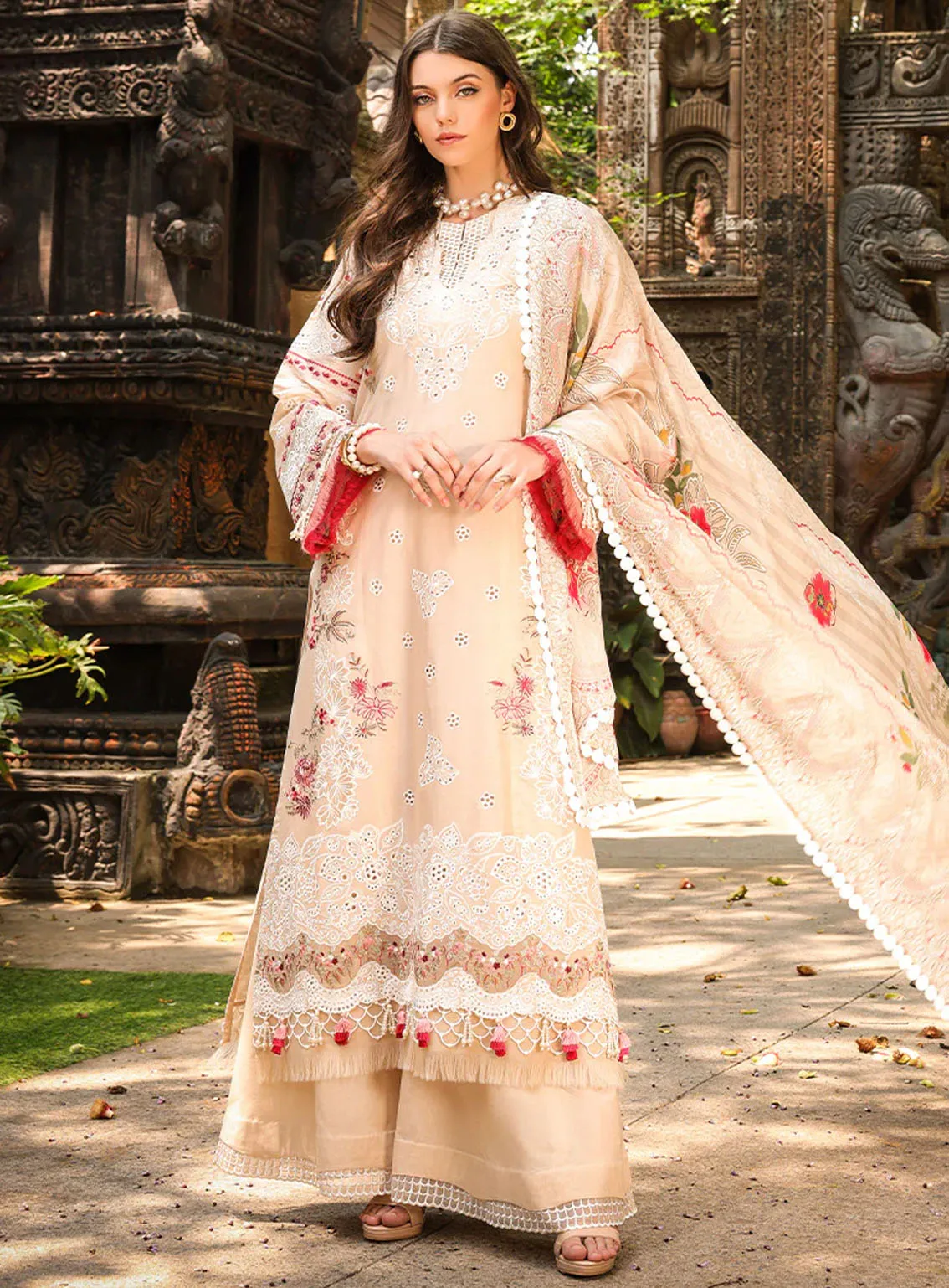 Tabeer Luxury Embroidered Lawn 3 Piece Unstitched Suit TBR24L D-04