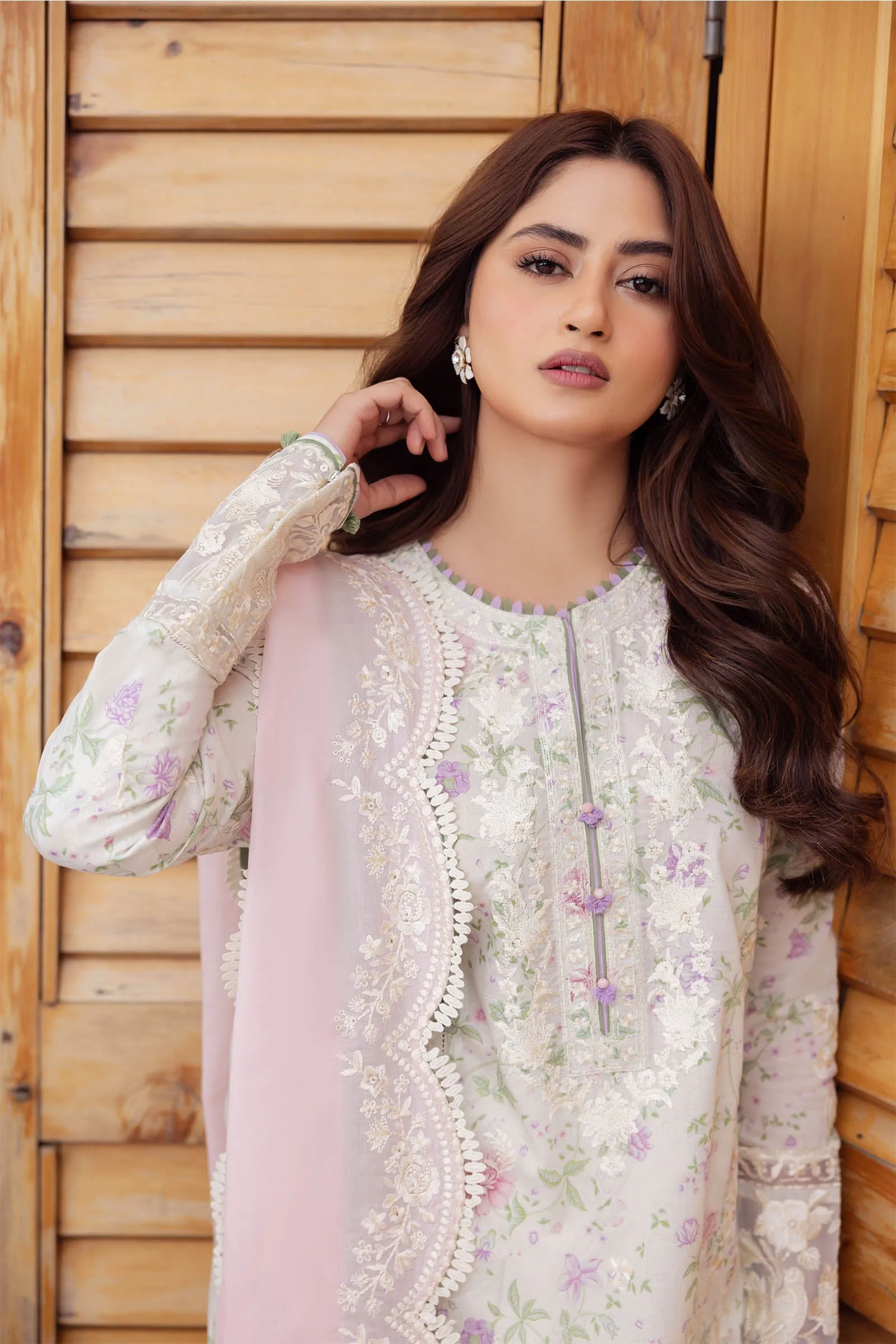 Zaha By Khadijah Shah Embroidered Lawn Unstitched 3Pc Suit ZL24-12B LEYLA